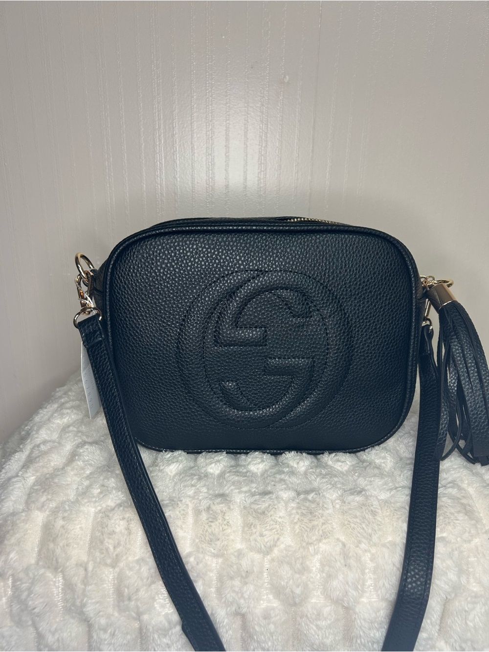 Source Unknown Black Pebbled Leather SoHo Crossbody Camera Bag with Tassel